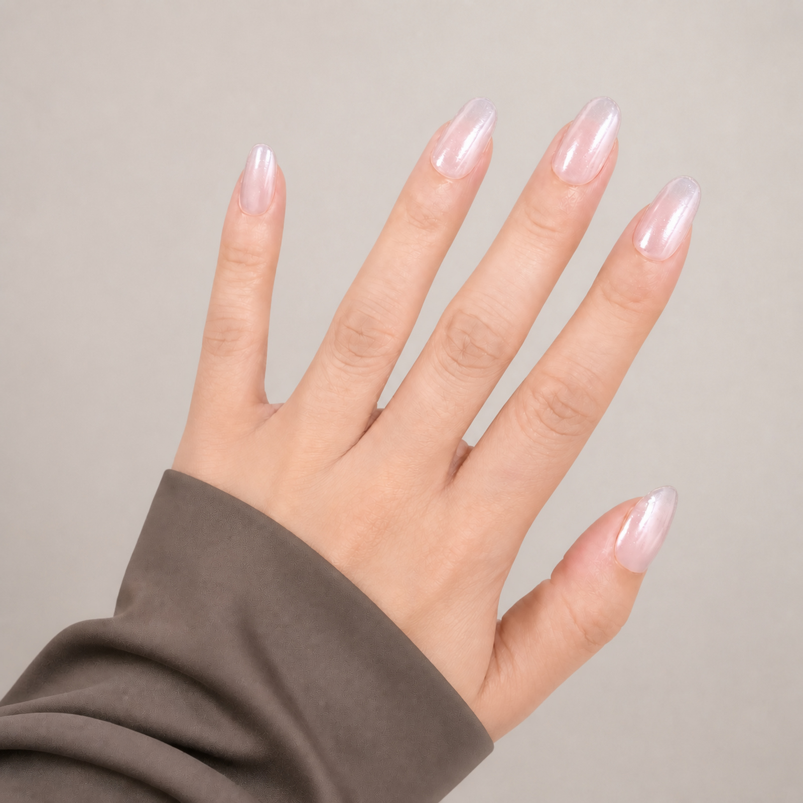 Pearl Ballet Pink Oval press-on nails