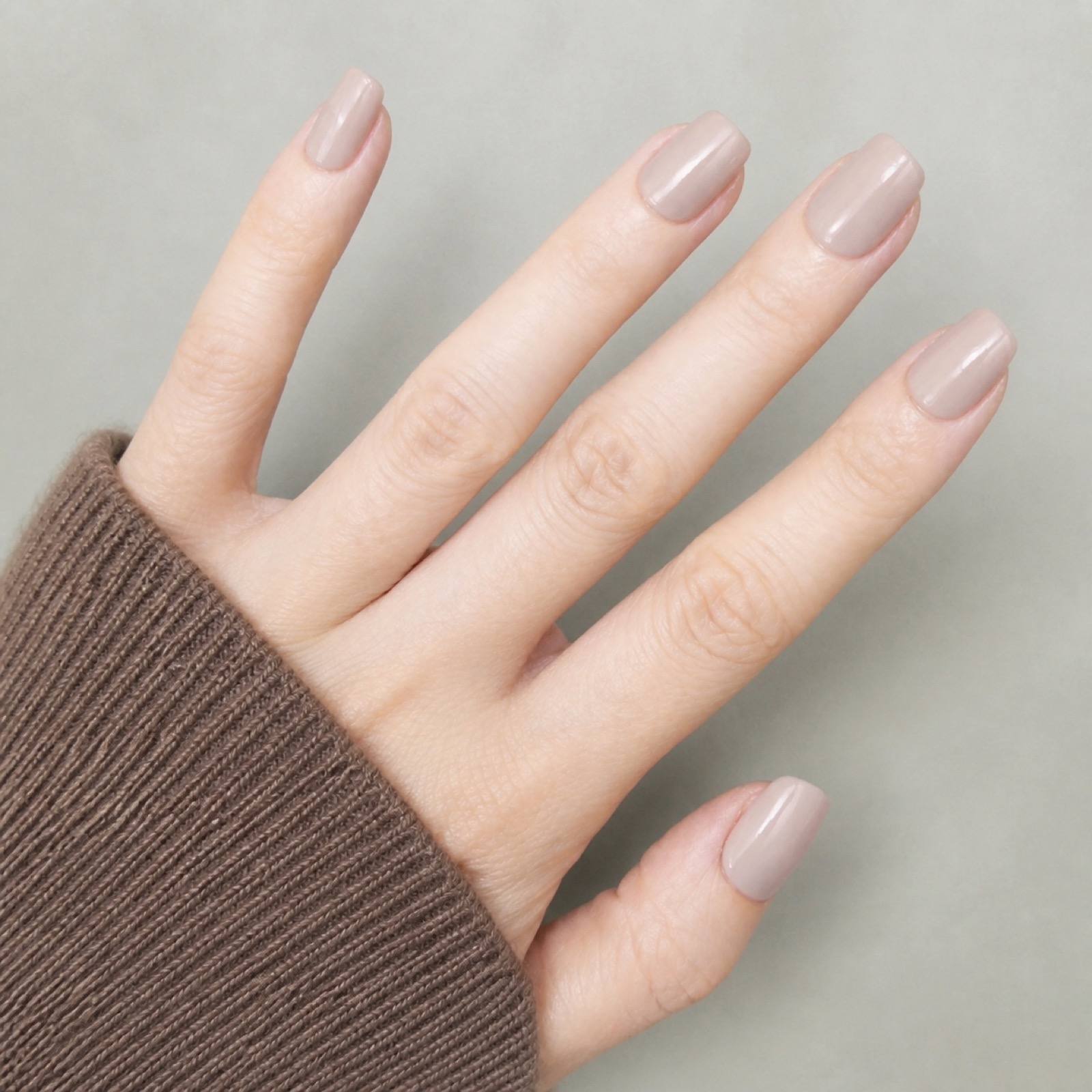 Cashmere Taupe Squoval press-on nails